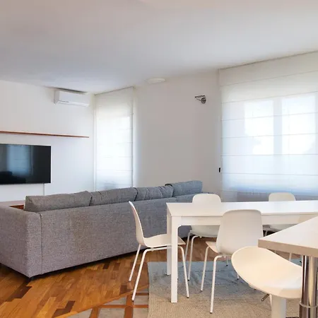 Vistalago アパート *