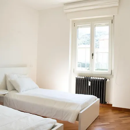 Vistalago * 卡洛泽科泰