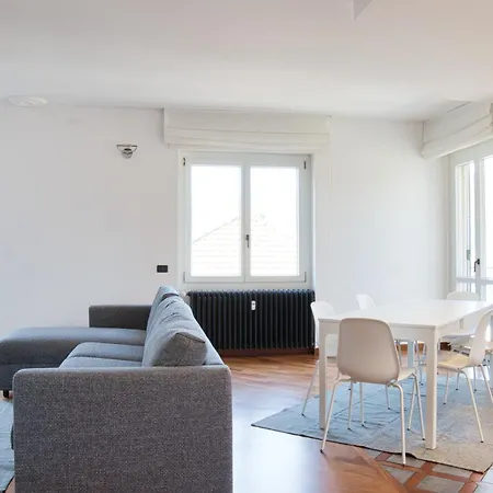 Vistalago 卡洛泽科泰